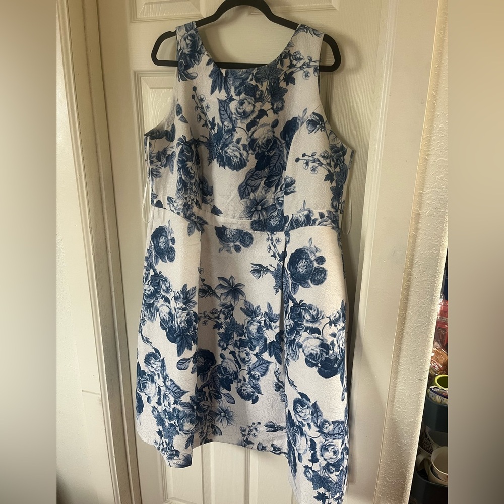 Danny & Nicole Blue Floral Dress